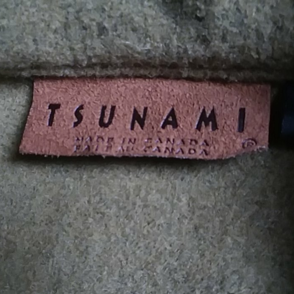 Tsunami Jacket - image 6